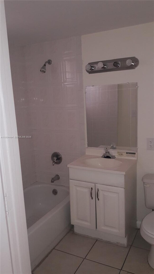 Foto del edificio - 14240 NW 22nd Ave