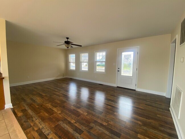 Foto del edificio - 18 Boulder Dr