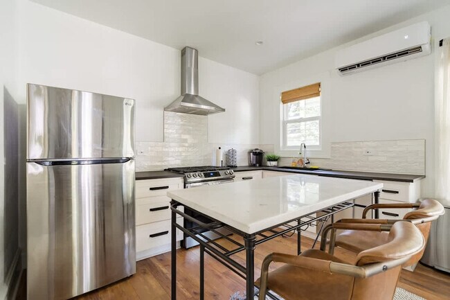 Foto del edificio - 1605 NW 23rd Ave