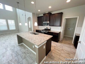 Building Photo - 9034 Holland Pk