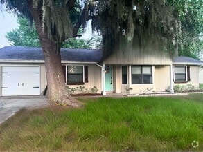 Building Photo - 315 Sunnyside Dr