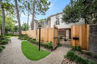 Building Photo - 923 Wax Myrtle Ln