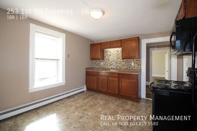 Foto del edificio - Convenient Northwood 1 Bedroom with Heat/H...