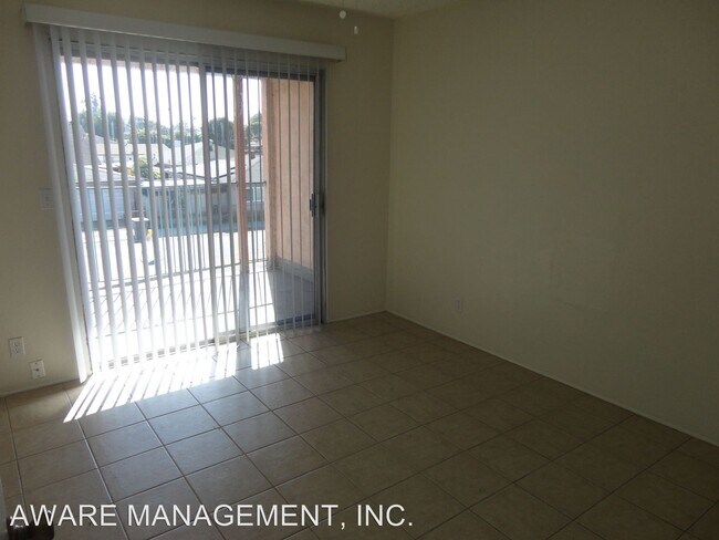 Foto del edificio - 1086 Florence St