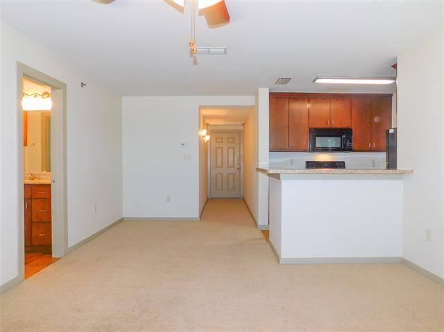 Foto del edificio - 1512 N Elm St