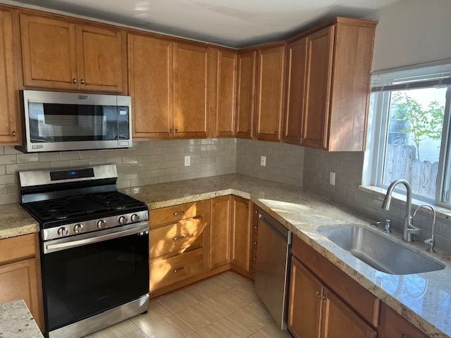 Building Photo - 1625 Wellesley Ave