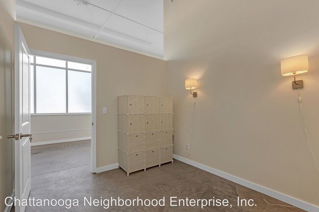 Building Photo - 1 br, 1 bath Apartment - 1728 Bailey Ave