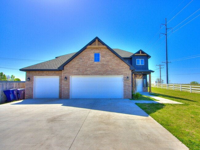 Building Photo - 16421 Water Stone Wy