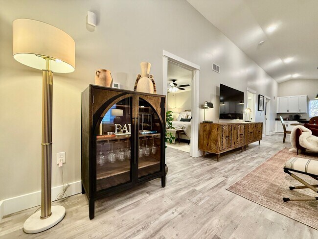 Foto del edificio - 7855 Second Street