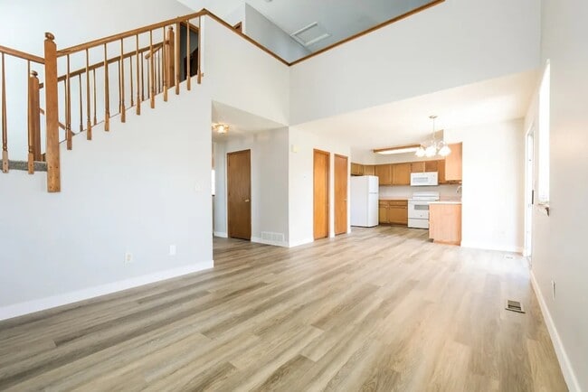 Building Photo - 9927 Garfield Ct