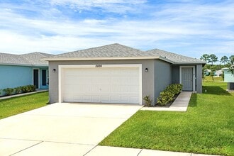 Building Photo - Ravinia St. Lucie