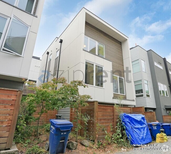Building Photo - 4725 32nd Ave S