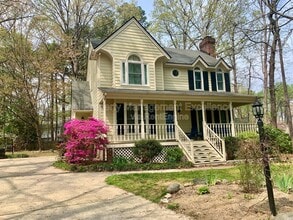 Building Photo - 2605 Diamondhitch Trail