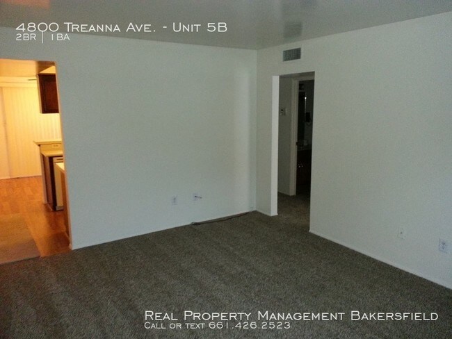Building Photo - 4800 Treanna Ave Unit 5B
