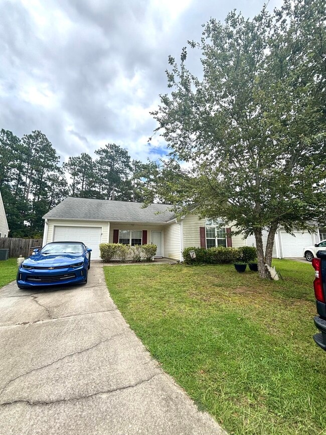 Building Photo - 398 Beryl Dr