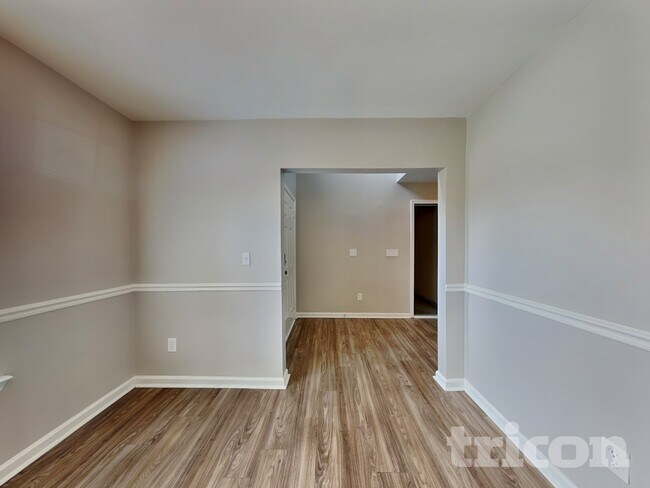 Foto del edificio - 703 Carly Court