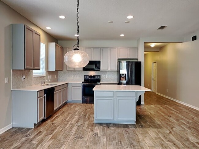 Building Photo - 5369 Carrara Ct