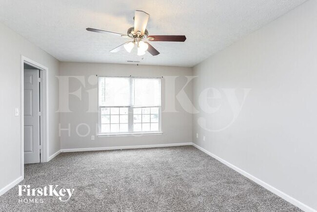Building Photo - 2847 Maidenhair Dr