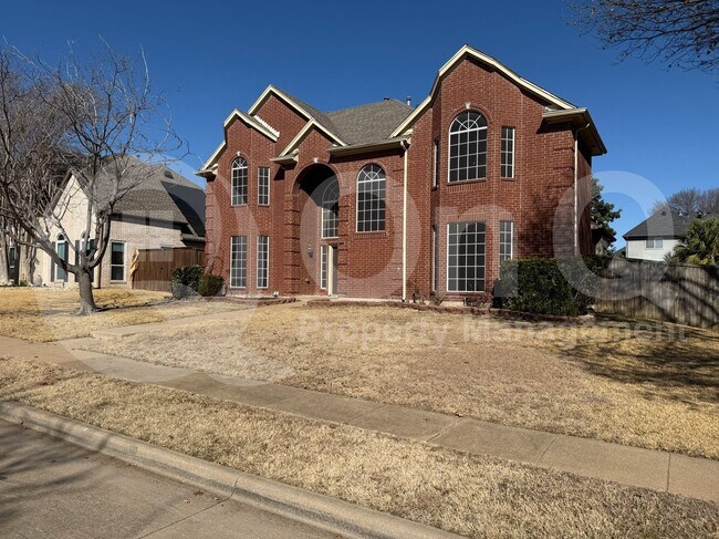 Building Photo - 705 Pine Lakes Dr