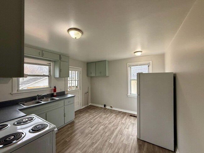 Foto del edificio - Charming 2 bedroom house in East Knox!