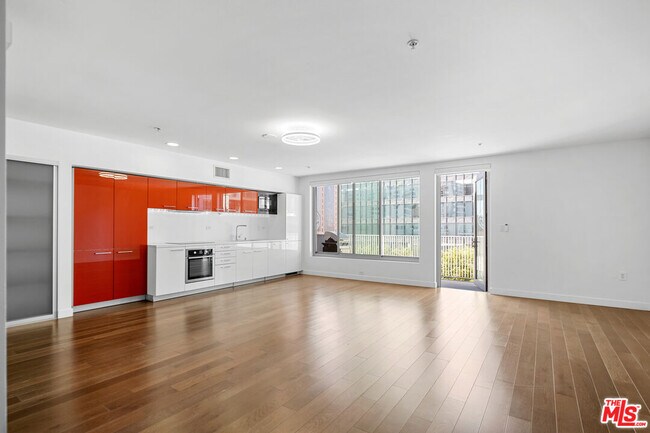 Foto del edificio - 901 Flower St