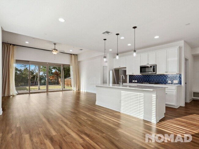 Foto del edificio - 4 Bedroom 3 Bath Single Family in Austin w...