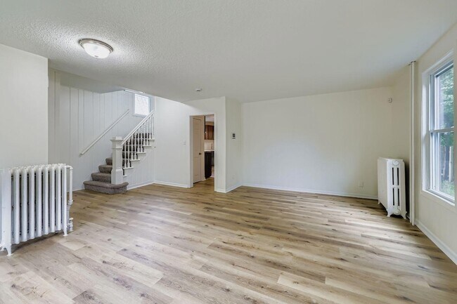 Building Photo - 1501 Sherburne Ave