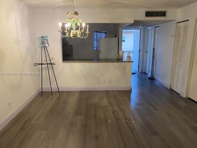 Foto del edificio - 410 SE 2nd St