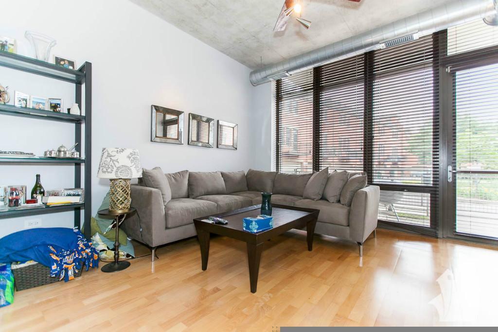 Foto principal - 2 bedroom in Chicago IL 60610