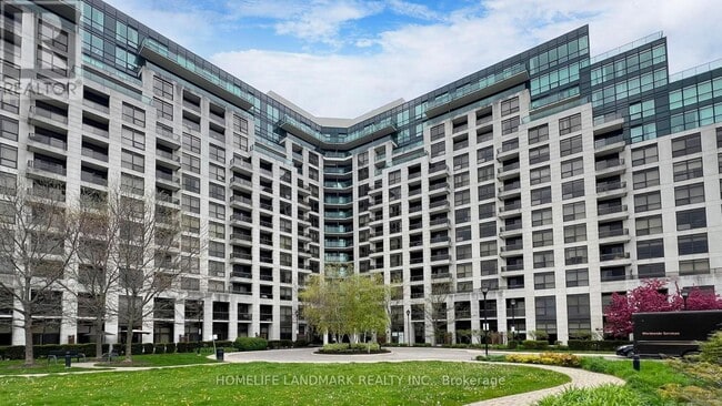 Photo du bâtiment - 18 Harding Blvd