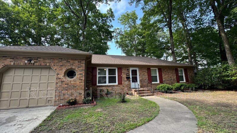 Primary Photo - 229 Shadywood Dr