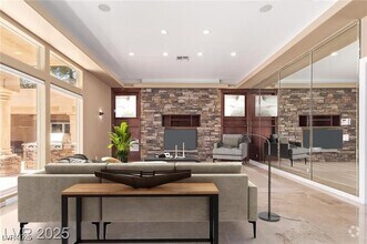 Building Photo - 1008 Trophy Hills Dr