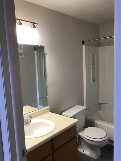 Building Photo - 202 Bear River Dr