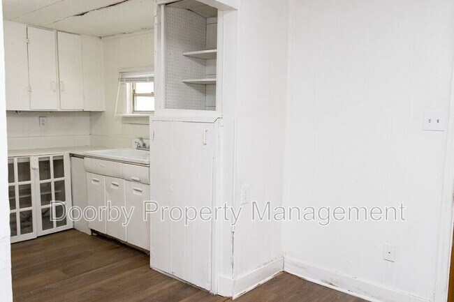 Foto del edificio - 4278 Spriggs St