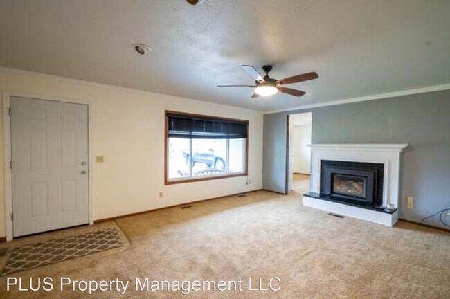 Building Photo - 3 br, 2 bath House - 1071 SW 15th