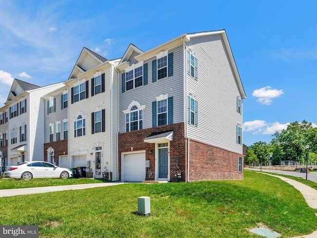 Photo - 741 Maury Ave Townhome