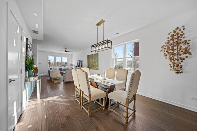 Foto del edificio - 6556 S Evans Ave