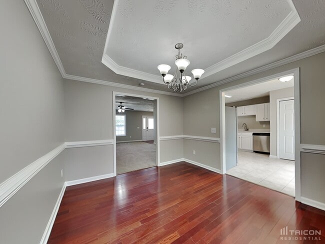 Building Photo - 459 Lenoir Dr