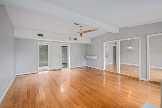 Building Photo - 5539 Indigo St