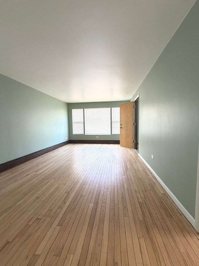 Foto del edificio - 6637 S Whipple St