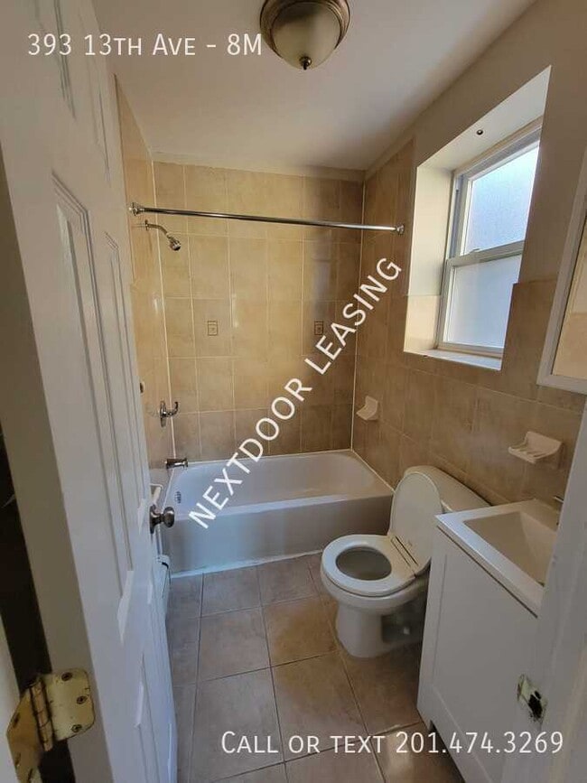 Building Photo - 393 13th Ave