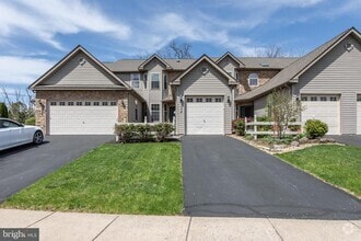 Building Photo - 3200 Village Dr