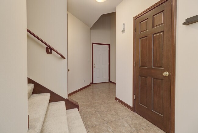 Foto del edificio - 23055 Ironwood Dr