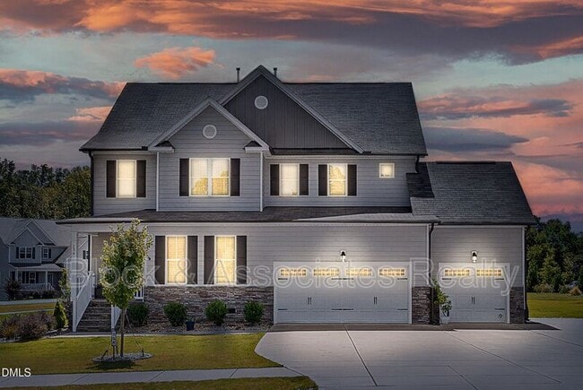 Building Photo - 236 Lily Oak Dr
