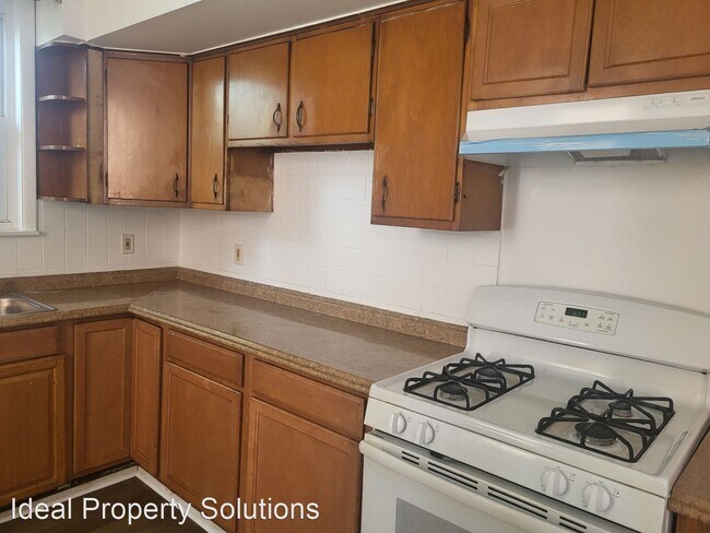 Foto del edificio - 3 br, 1.5 bath House - 1625 W 4th Street