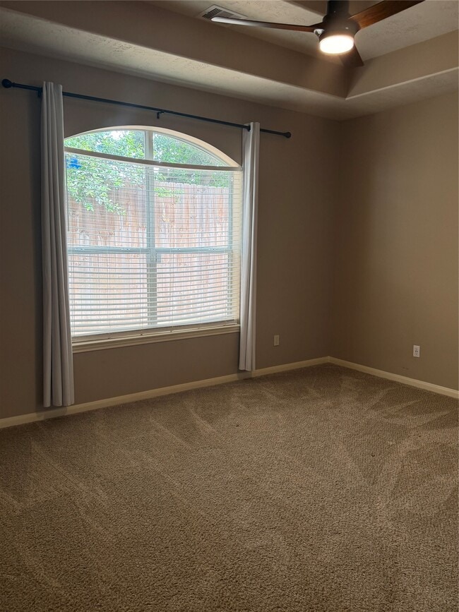 Building Photo - 903 Cascade Ridge