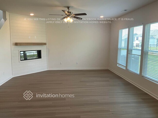 Foto del edificio - 3808 Lantern Ln