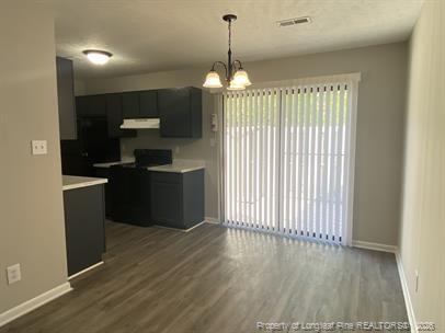 Building Photo - 751 Hedgelawn Way