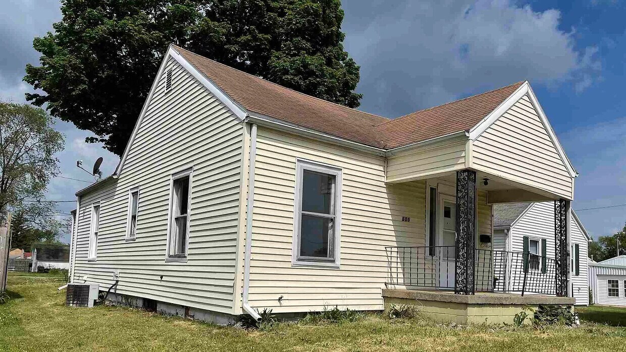 Primary Photo - 505 Meridian St