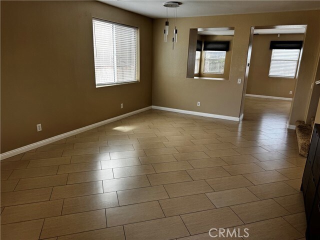 Foto del edificio - 12369 Kern River Dr